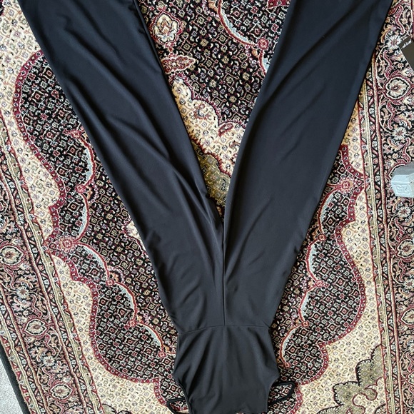 V neck jumpsuit - Picture 4 of 7